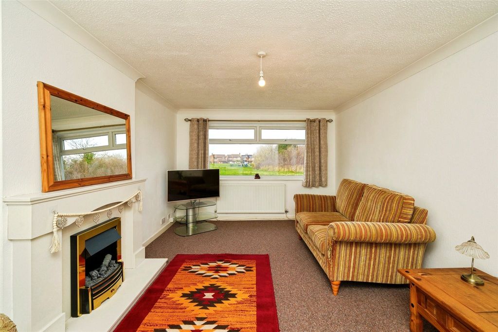 Property photo 2 of 18 Picture No. 20