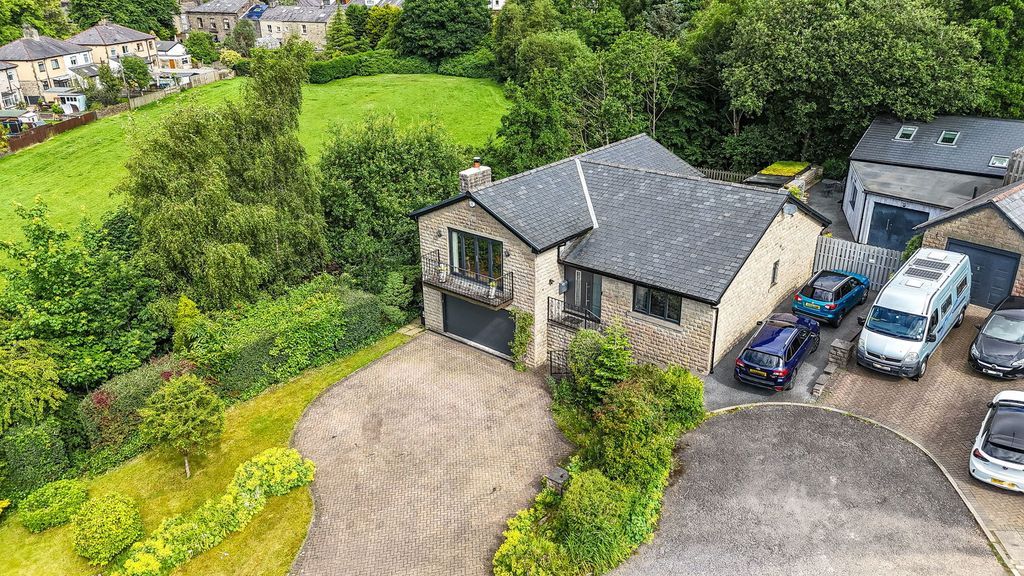 Property photo 1 of 60