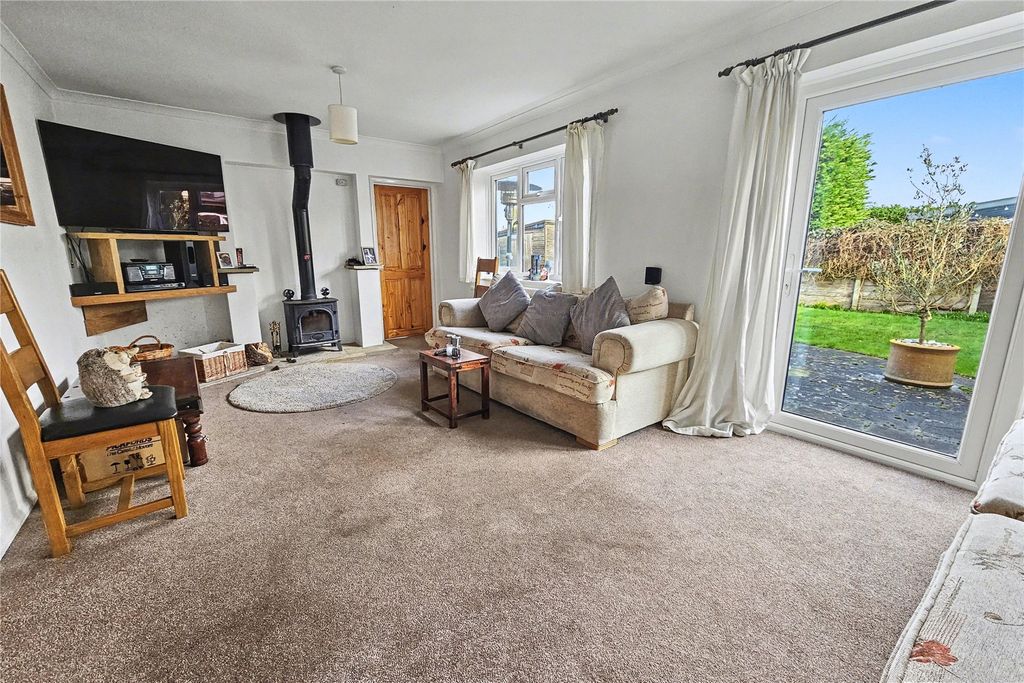 Property photo 2 of 23 Picture No. 27