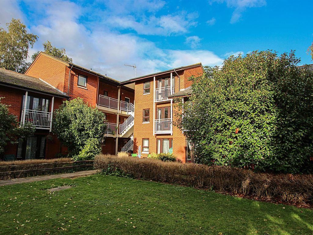 Property photo 1 of 5