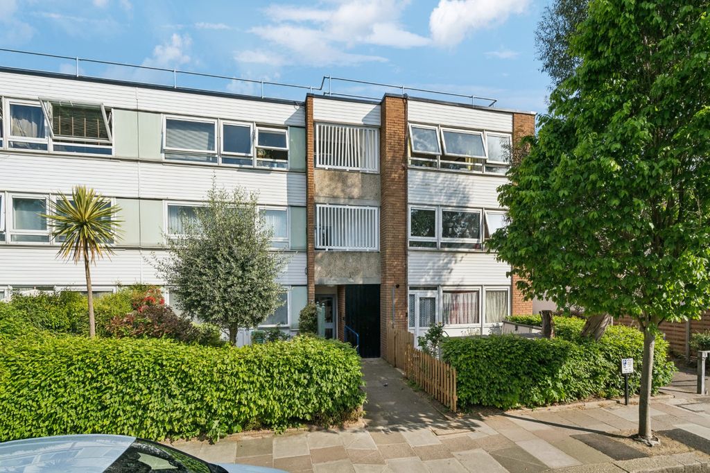 Property photo 1 of 6