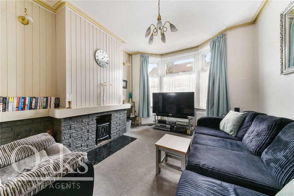 Property photo 2 of 12 Picture No. 08