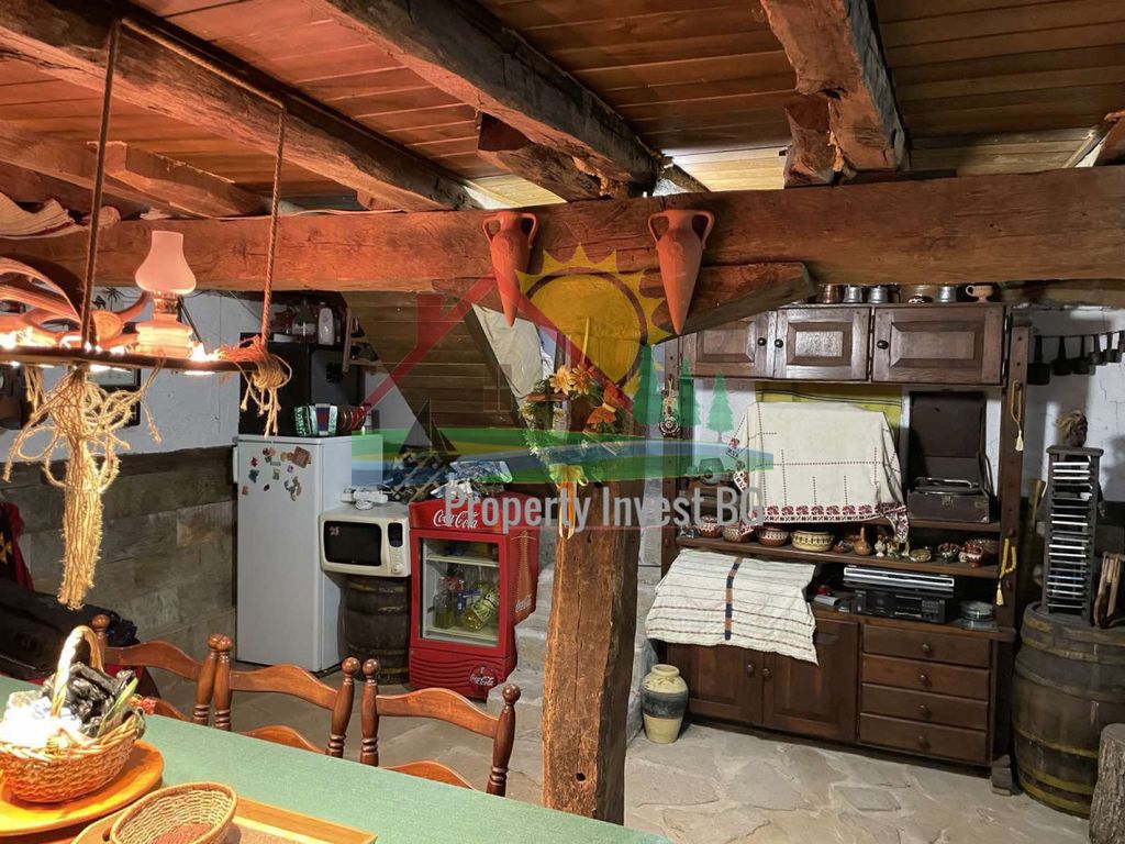 Property photo 2 of 6