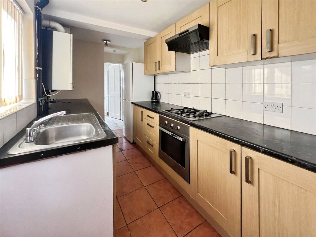 Property photo 3 of 16 Picture No. 23