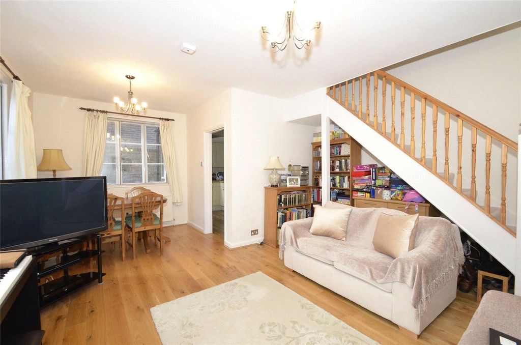 Property photo 3 of 8