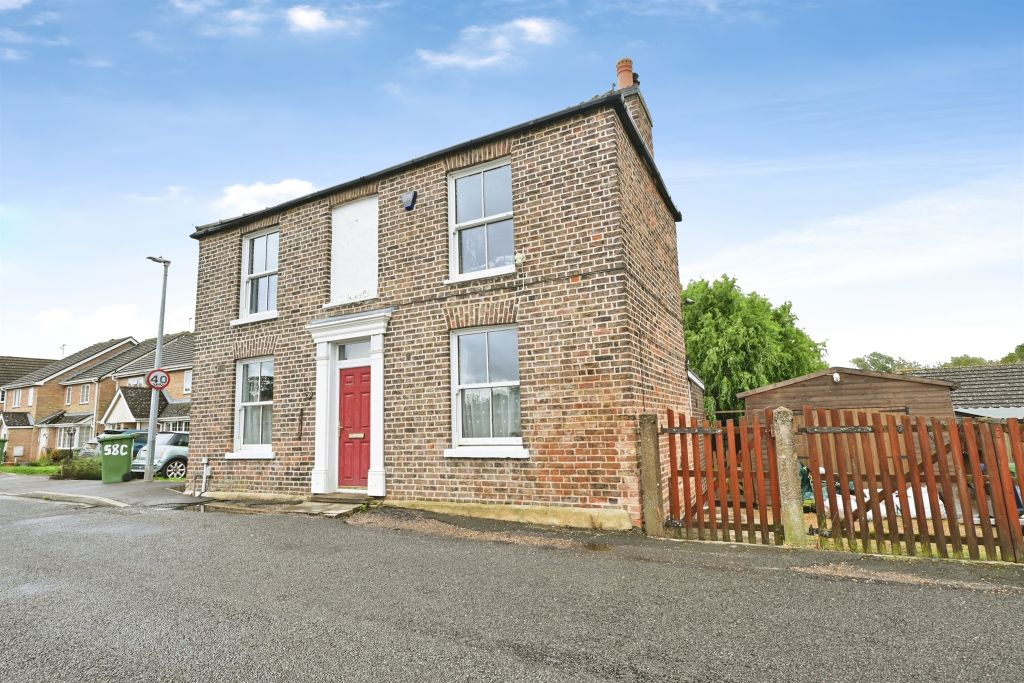 Property photo 1 of 17