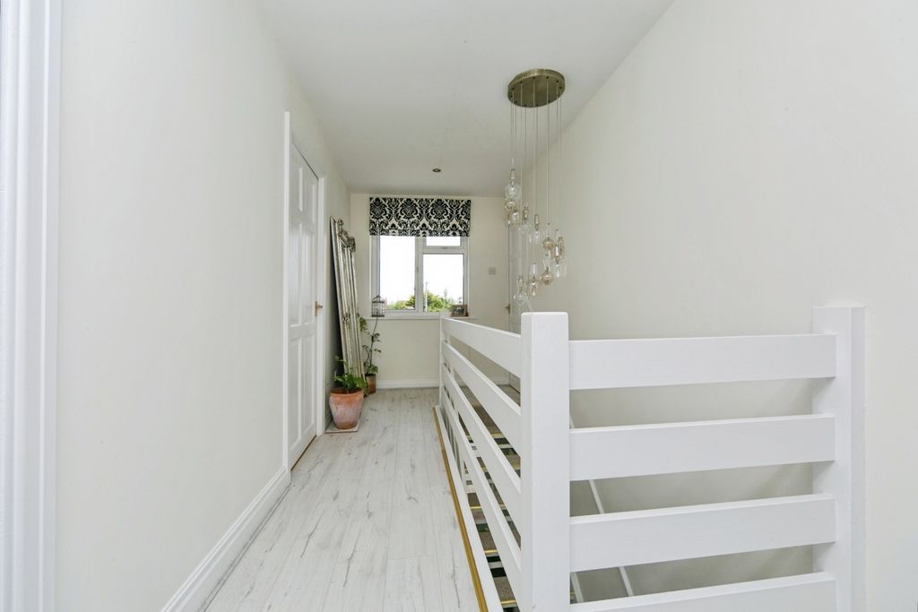 Additional image 12 of 4 bed detached house for saleFfordd Triban, Colwyn Bay, Conwy LL28