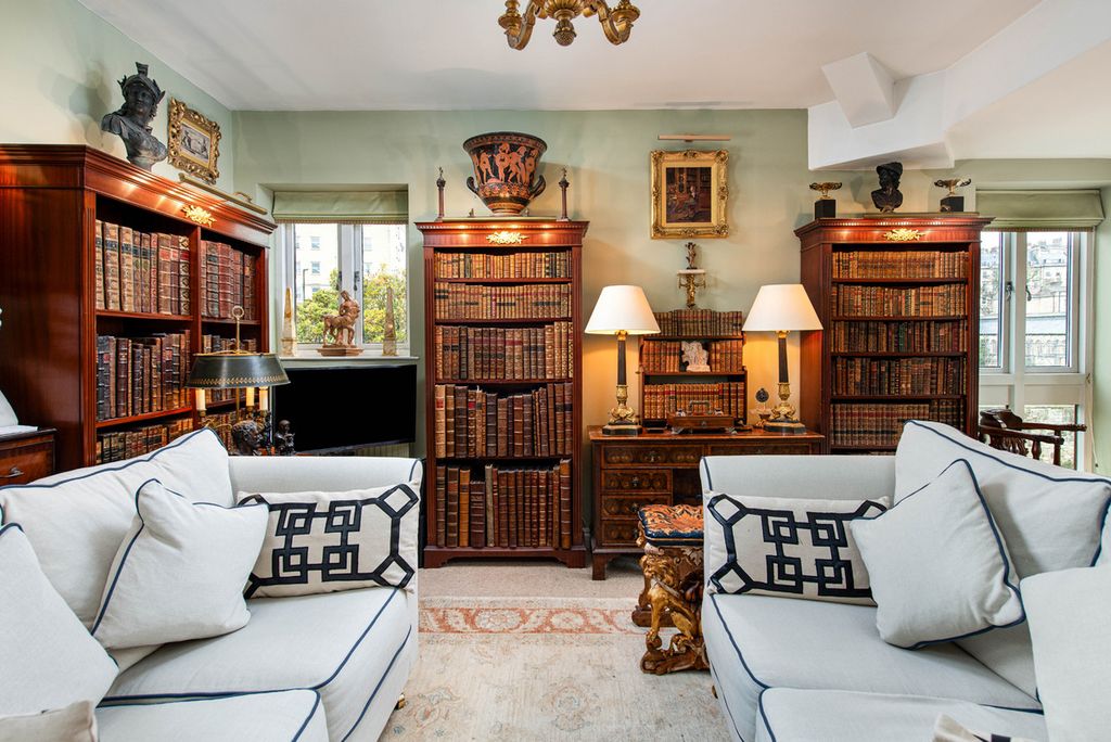 Property photo 2 of 14