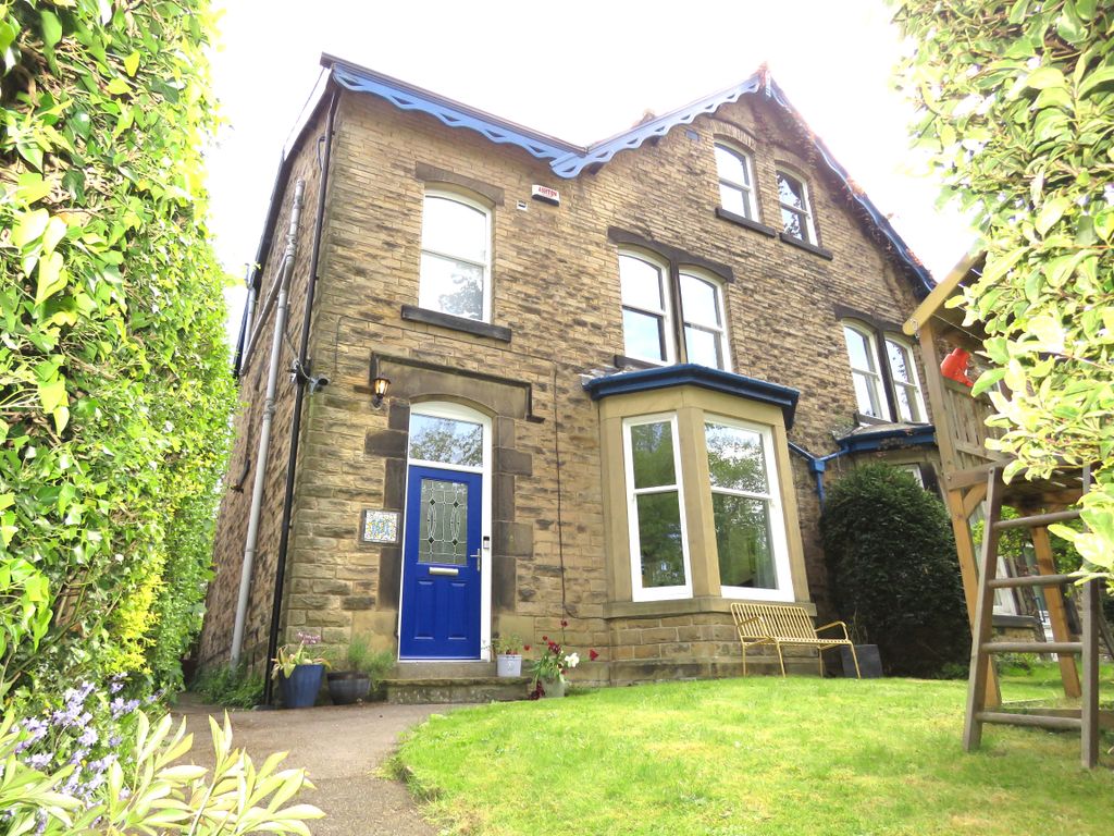 Property photo 1 of 39