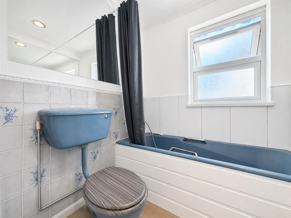 Property photo 3 of 11 Family Bathroom/ WC