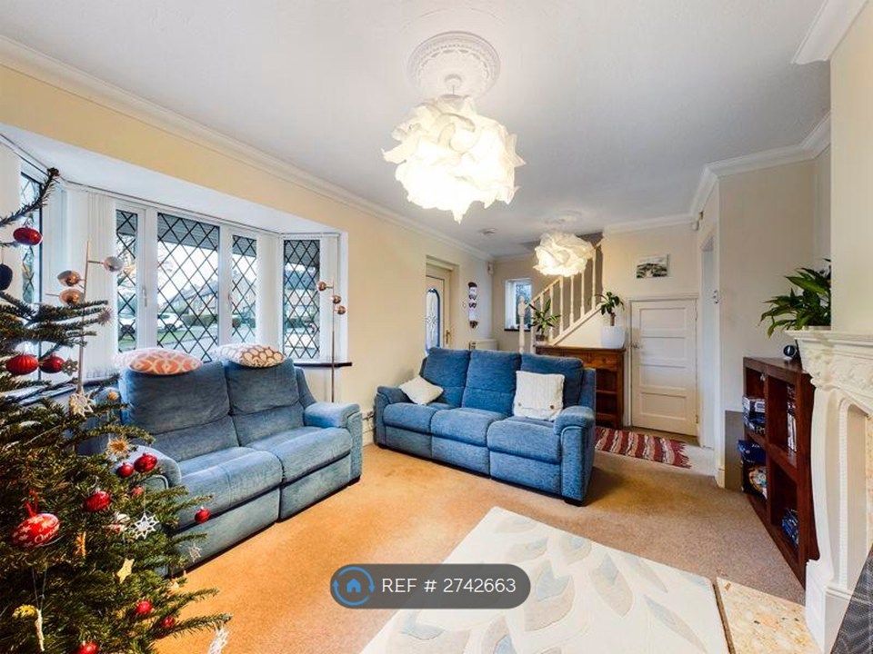 Property photo 3 of 23