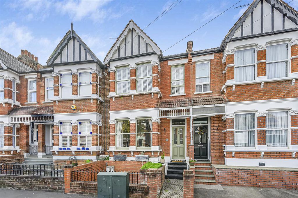 Property photo 1 of 27 66 Wynndale Road-28.Jpg