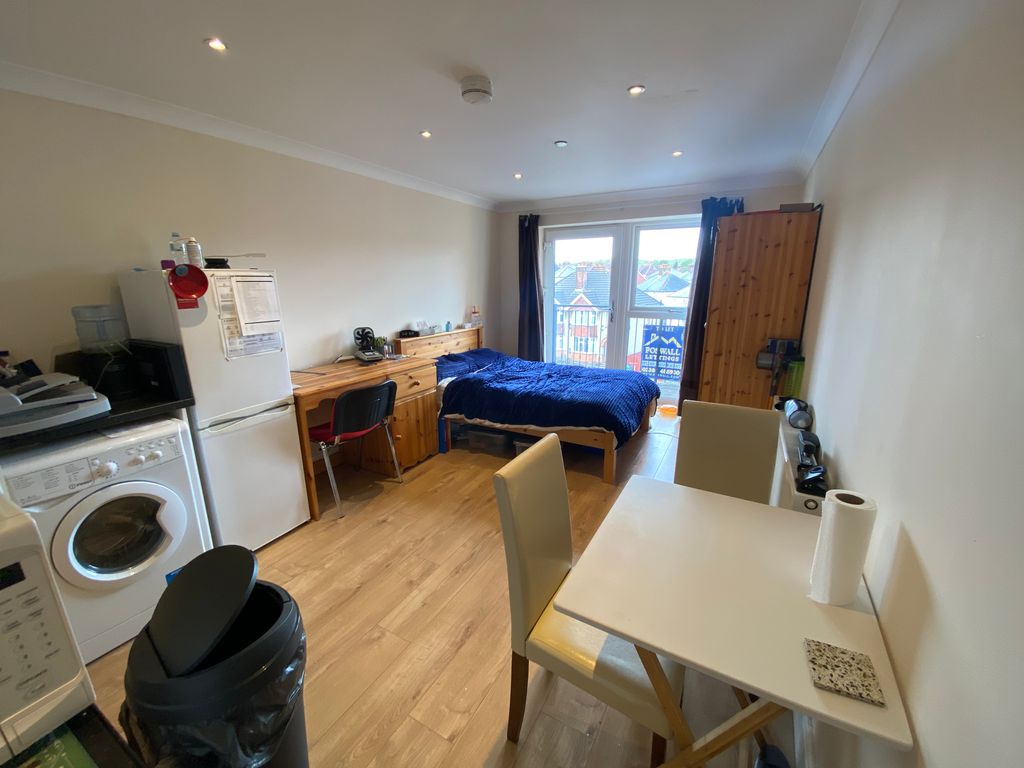 Property photo 2 of 5