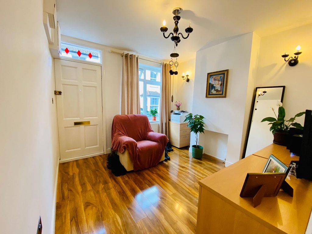 Property photo 2 of 13