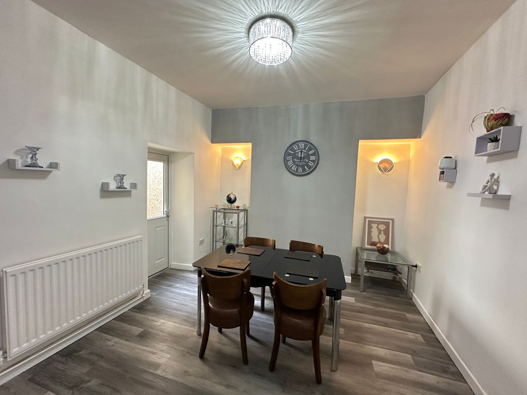 Property photo 1 of 29