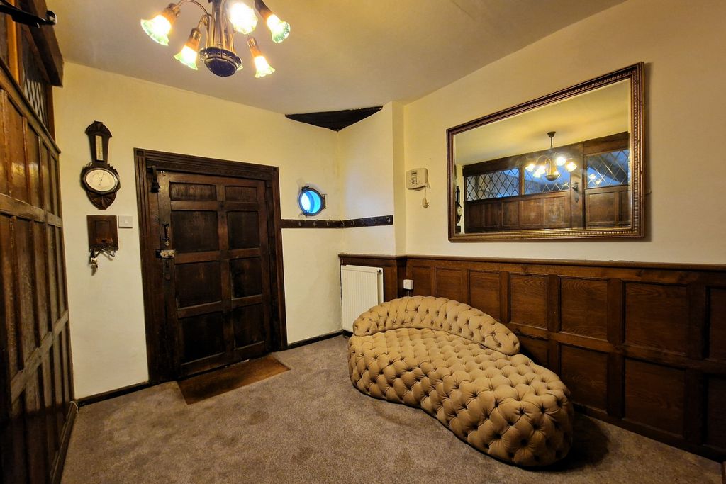 Property photo 3 of 15 Photo 4