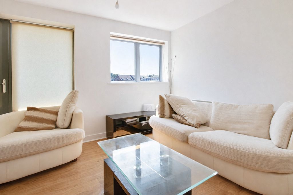 Property photo 2 of 11