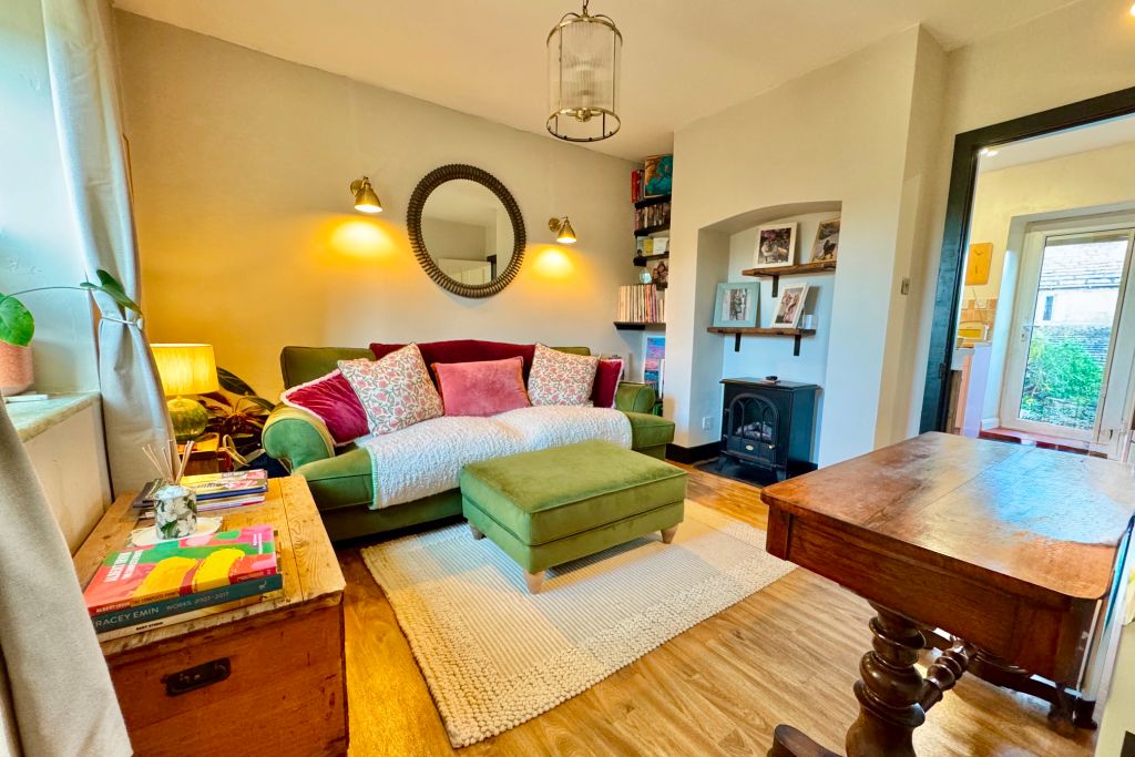 Property photo 2 of 12