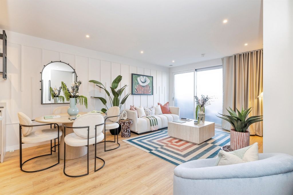 Property photo 2 of 22