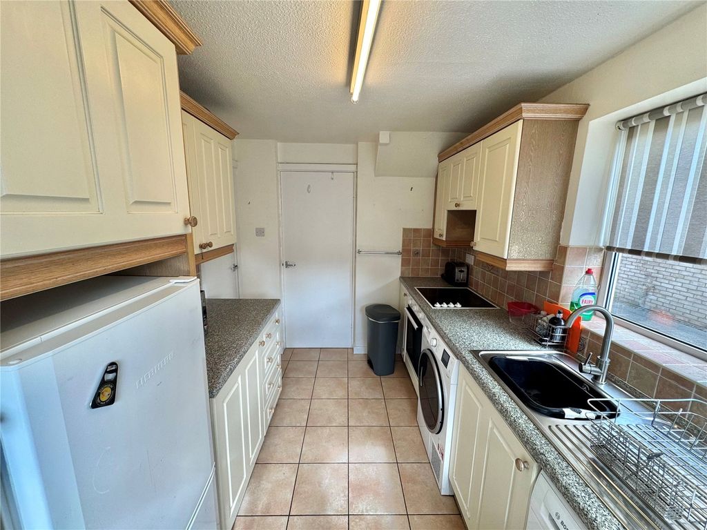 Property photo 3 of 12 Picture No. 02