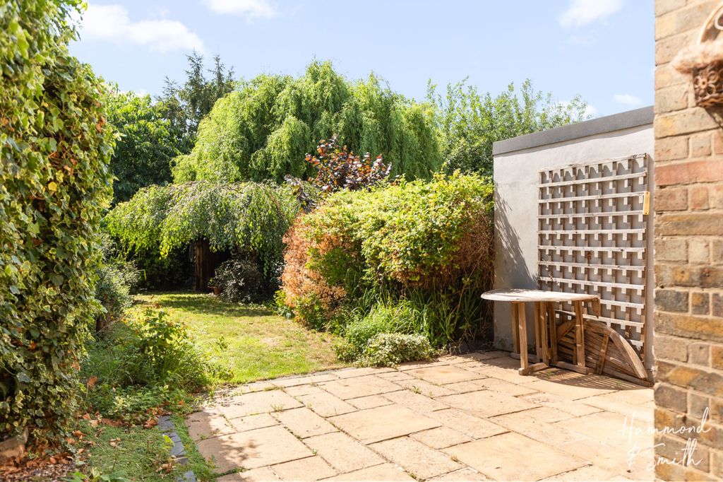 Property photo 2 of 18