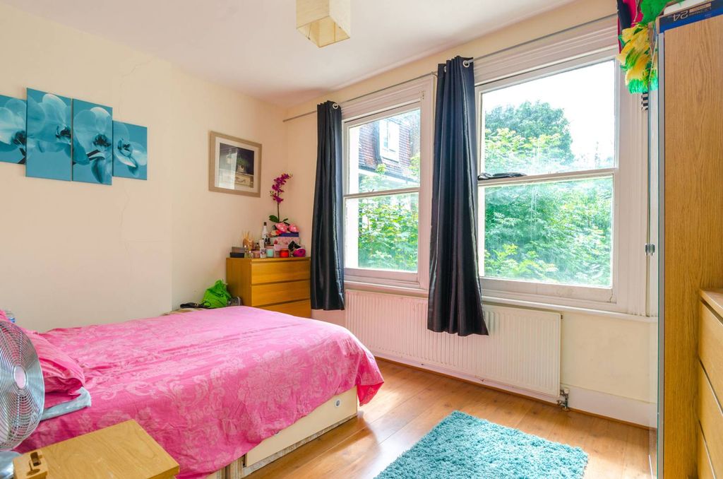 Property photo 1 of 5