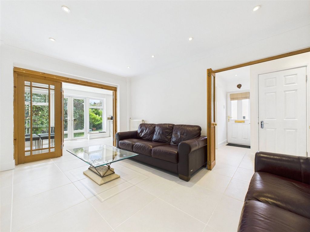 Property photo 1 of 14 Picture No. 18