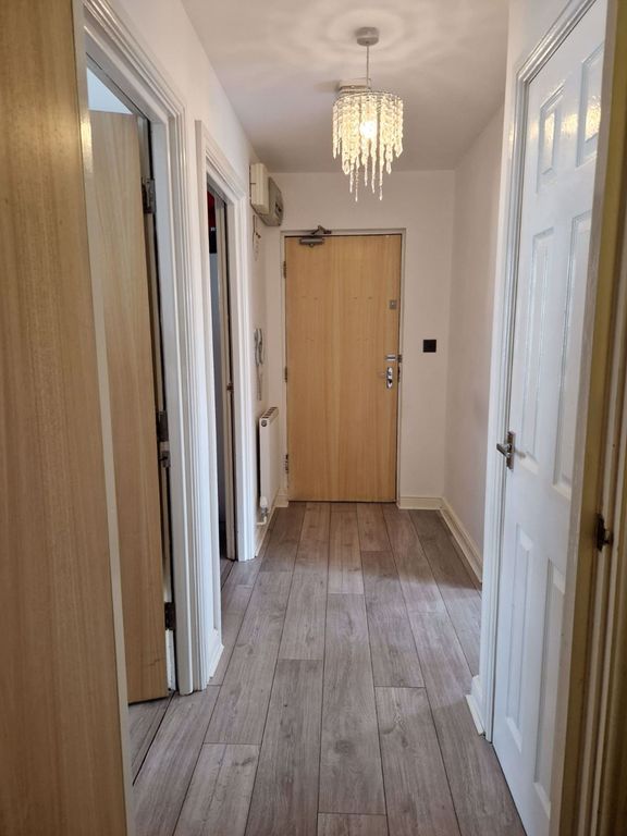 Property photo 3 of 4 Photo 8