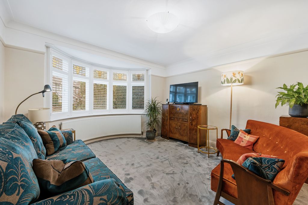 Property photo 2 of 19 Chalfont Way (3)