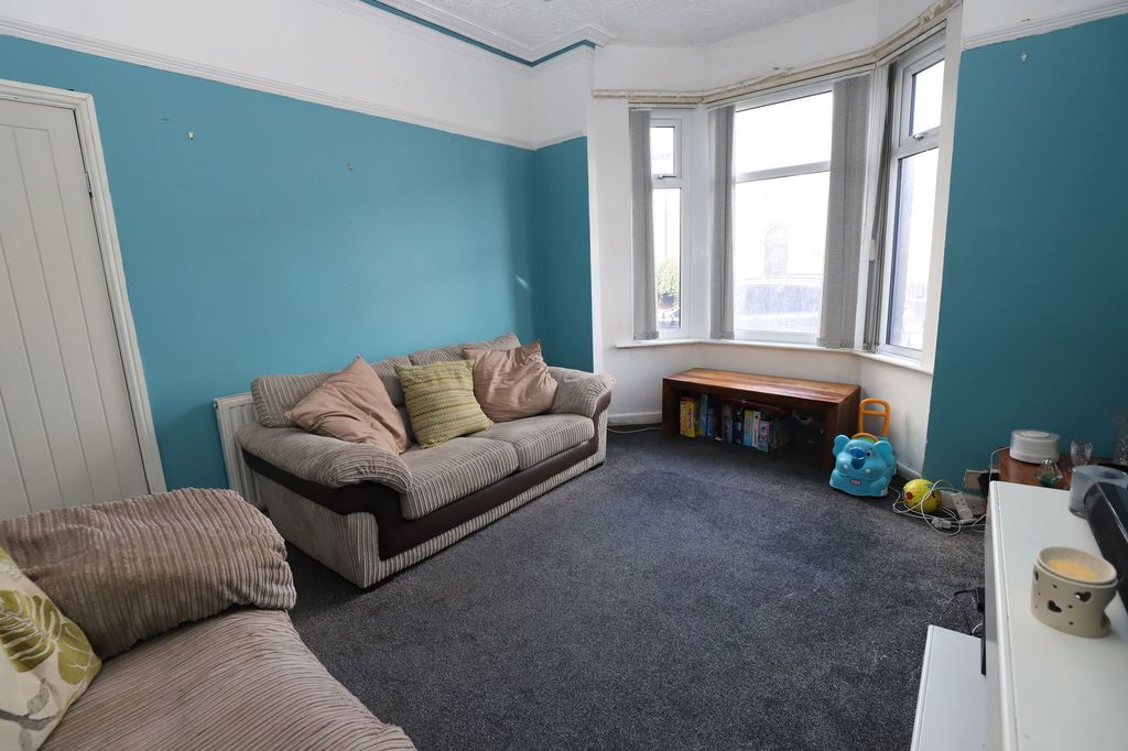 Property photo 3 of 22