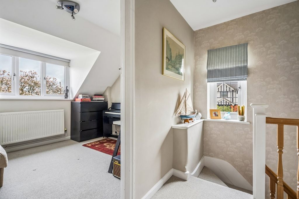 Additional image 15 of 3 bed detached house for saleSt James Walk, Richings Park, Iver SL0
