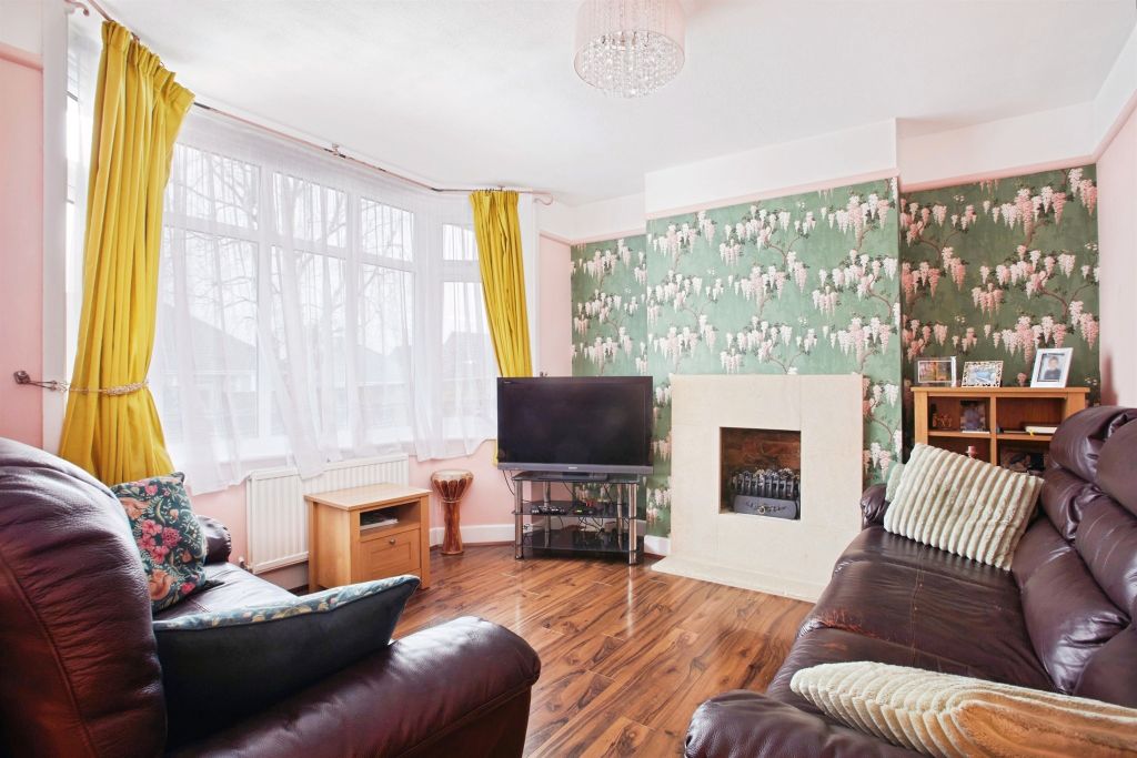 Property photo 3 of 20