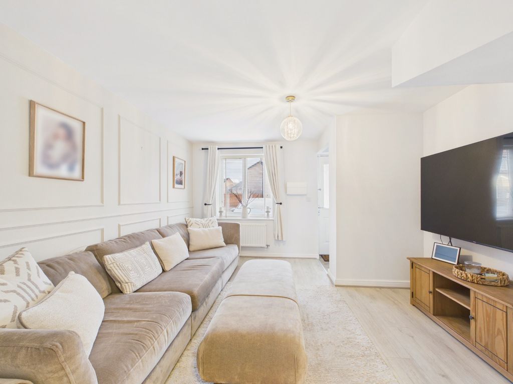 Property photo 3 of 19 5569246