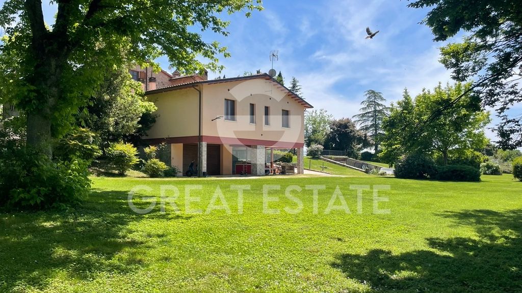 Property photo 3 of 48