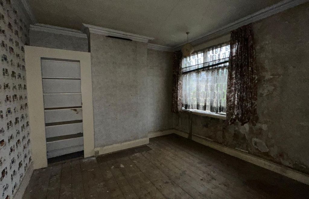 Property photo 3 of 16