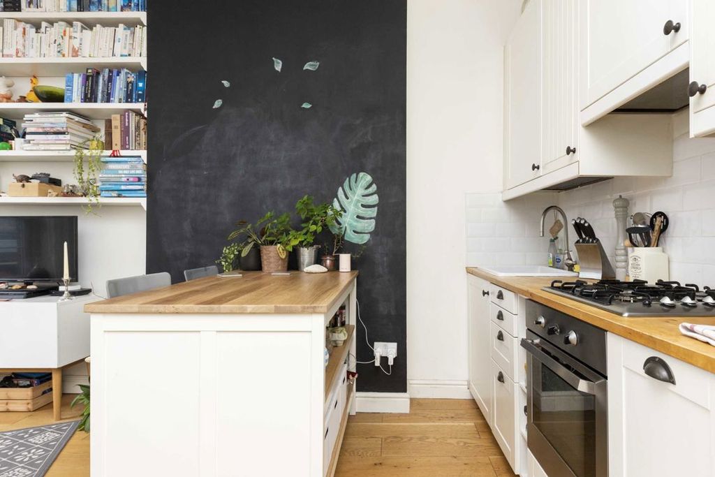 Property photo 3 of 7