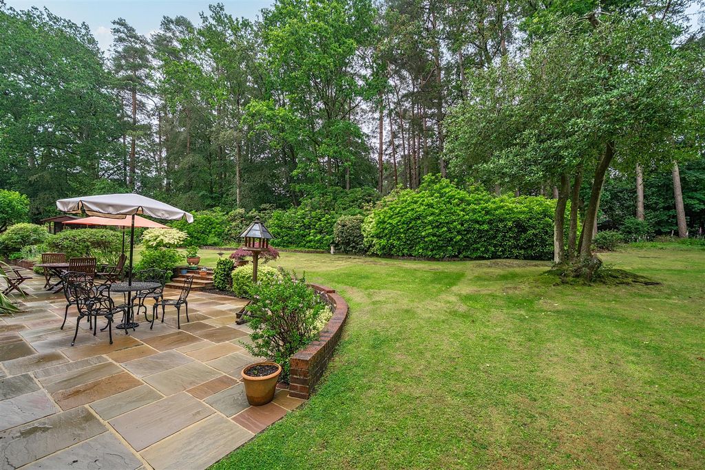 Property photo 2 of 23 Rear Garden
