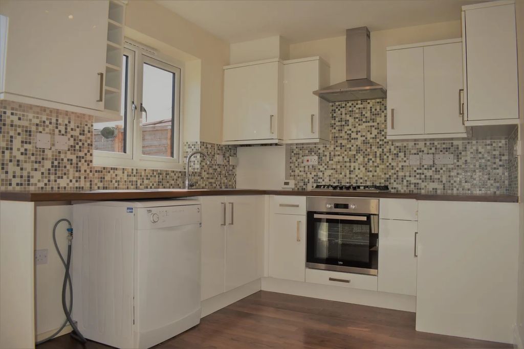Property photo 2 of 6 Not Specified