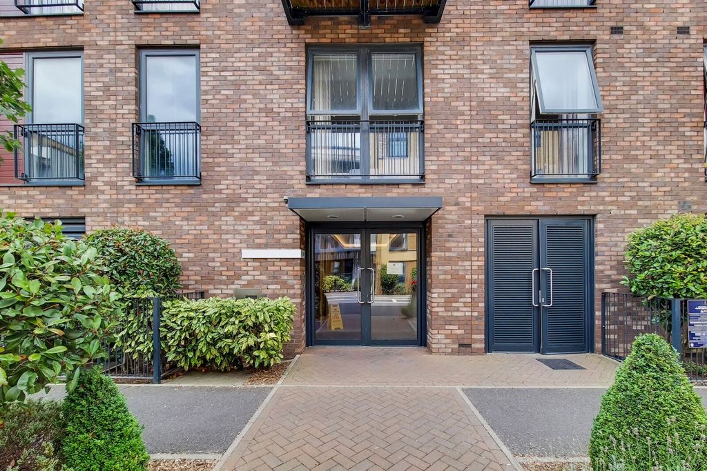 Property photo 1 of 10