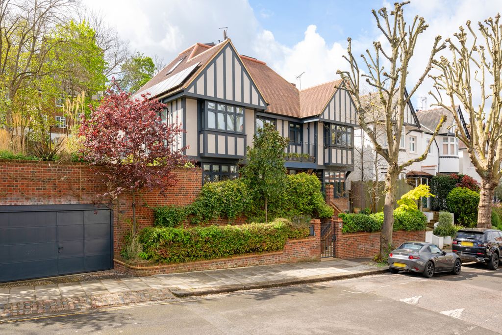 Property photo 1 of 21