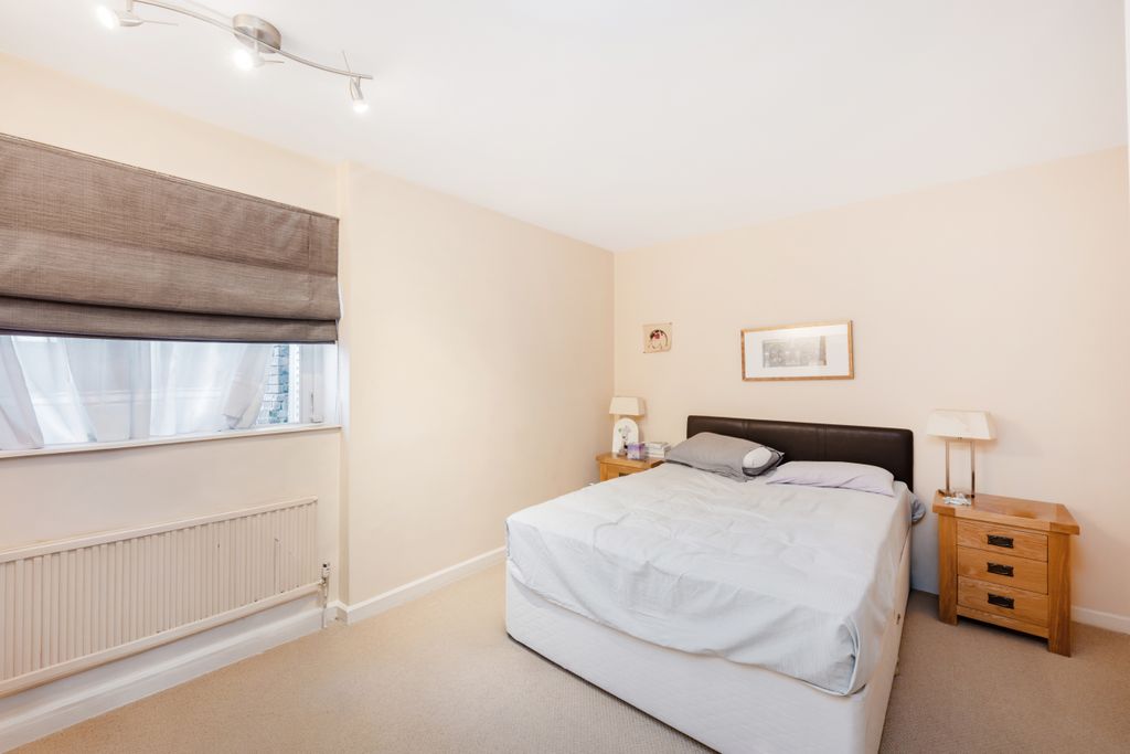 Property photo 2 of 10 Flat 35, 6 Porchester Terrace Hi-7.Jpg