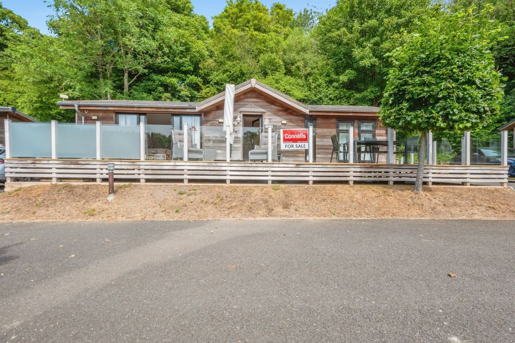 Property photo 1 of 20