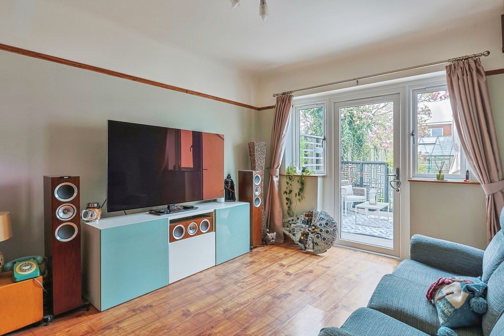 Property photo 3 of 20 Reception Room