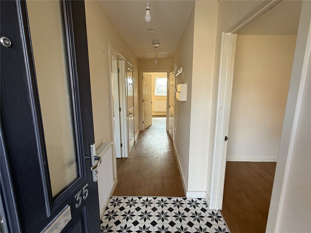 Property photo 2 of 10 Picture No. 01