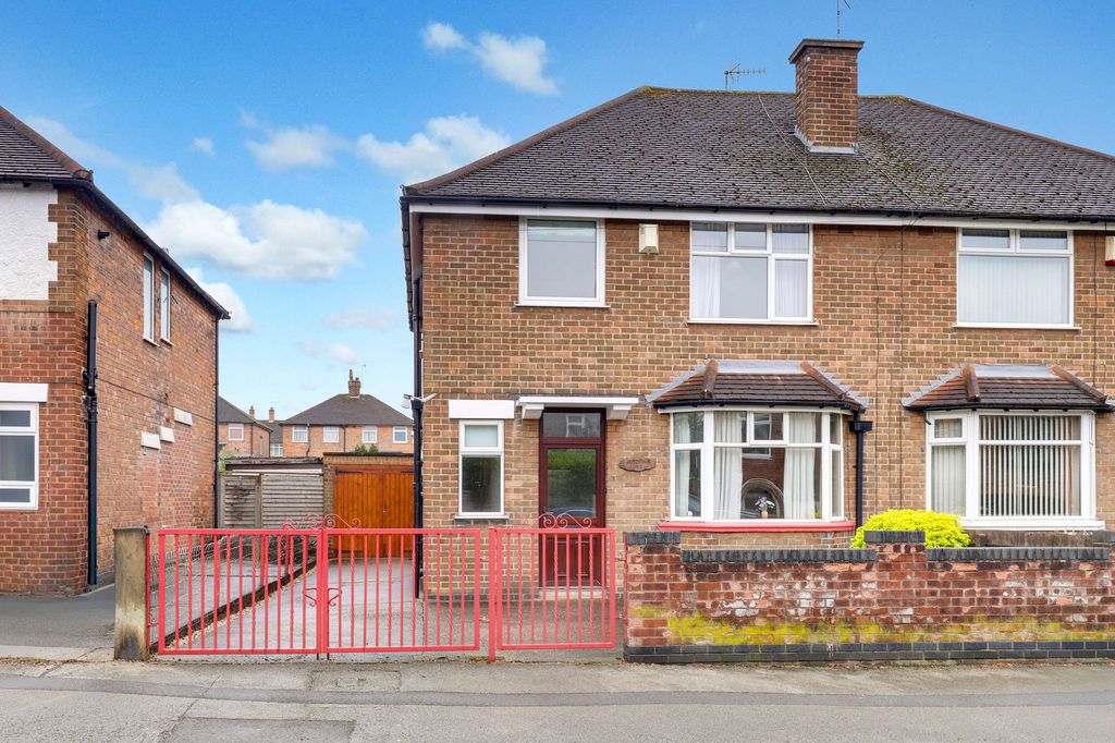 Property photo 1 of 16