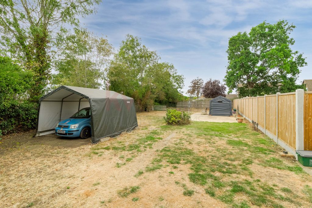 Property photo 3 of 15