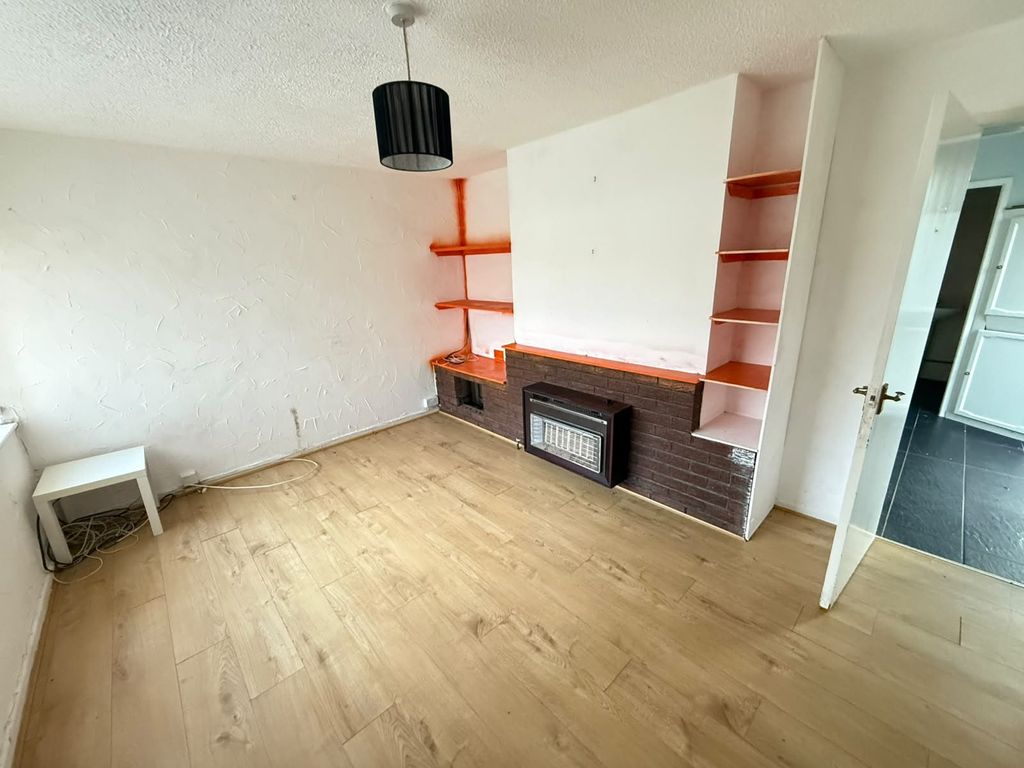Property photo 2 of 26