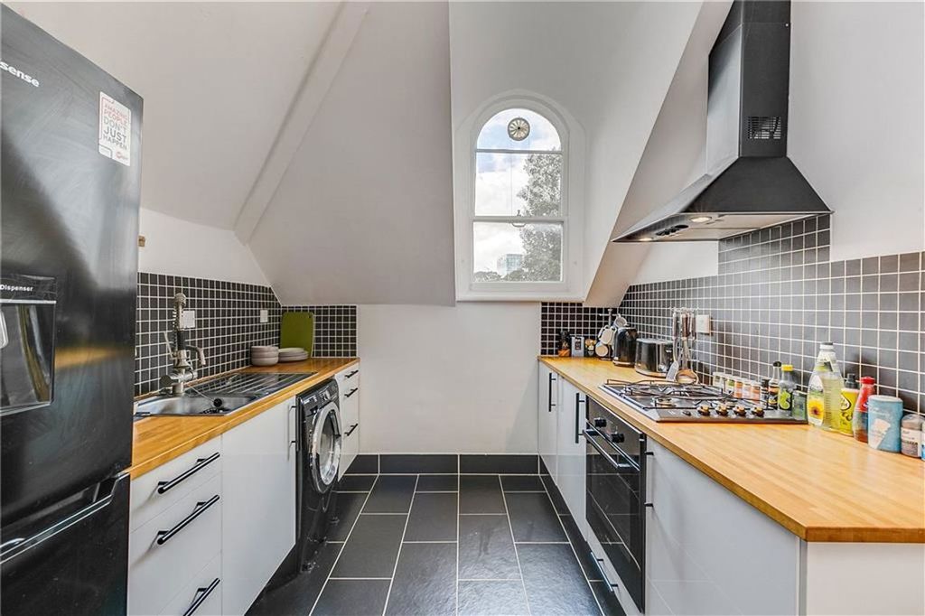 Property photo 3 of 5