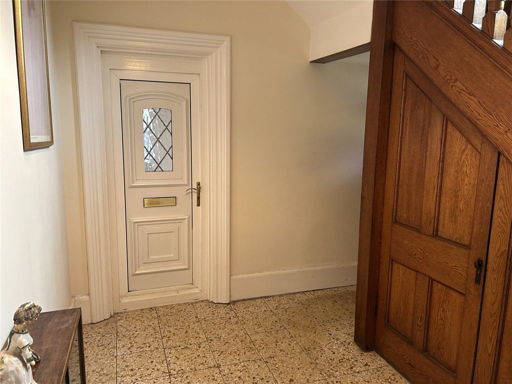 Property photo 3 of 19 Picture No. 27