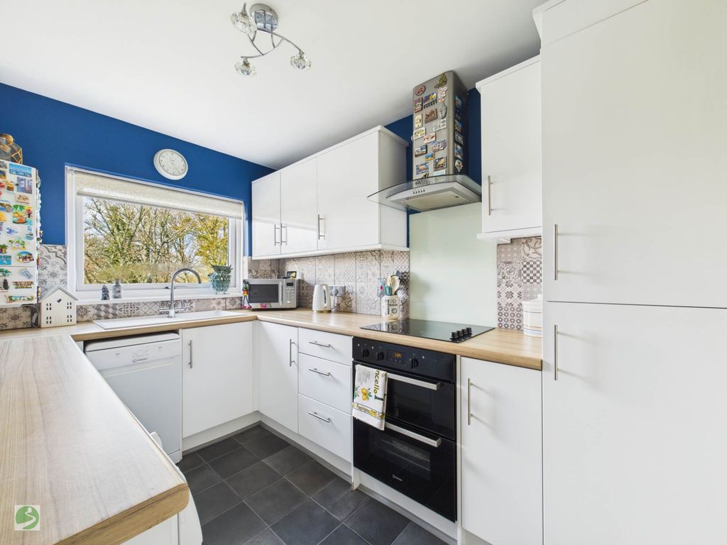 Additional image 4 of 2 bed flat for saleBay View Road, East Looe PL13